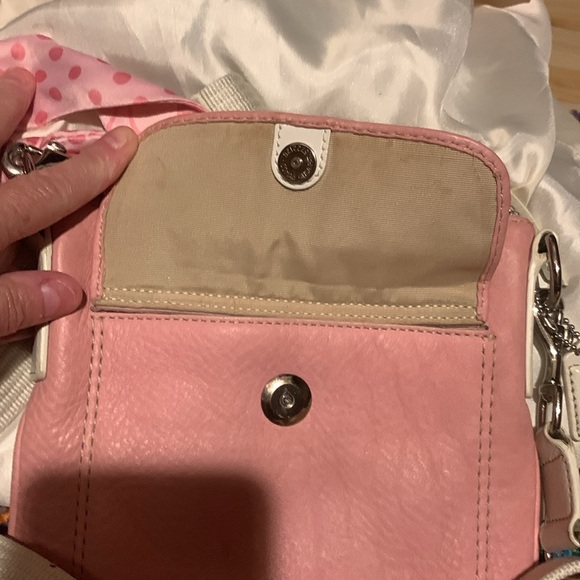 Coach Crossbody Pink Leather - Picture 6 of 10